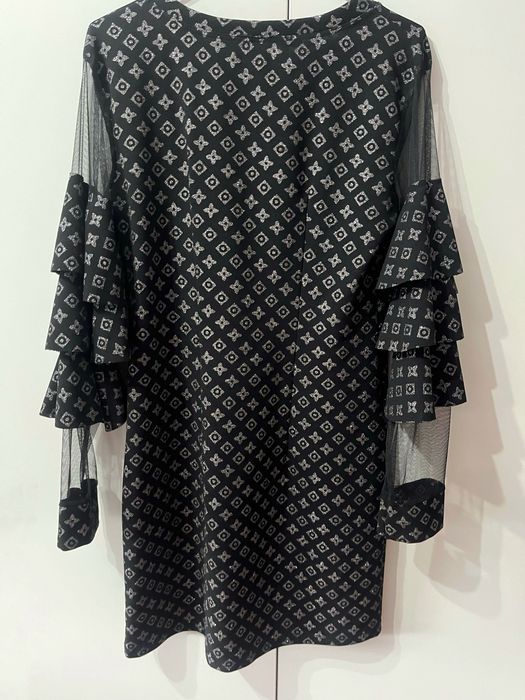 Рокля с блясък / Лъскава рокля с ехирни ръкави