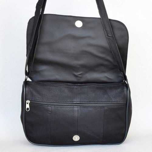 НОВА дамска чанта от естествена кожа с дълга дръжка за през рамо