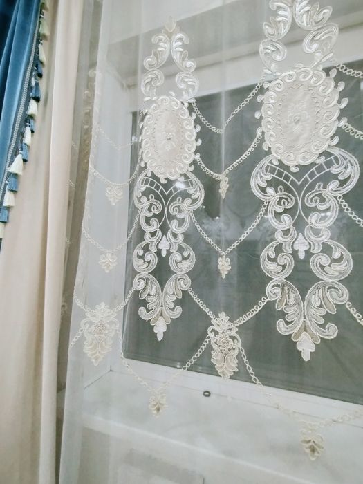 Продам штор очень красивый.