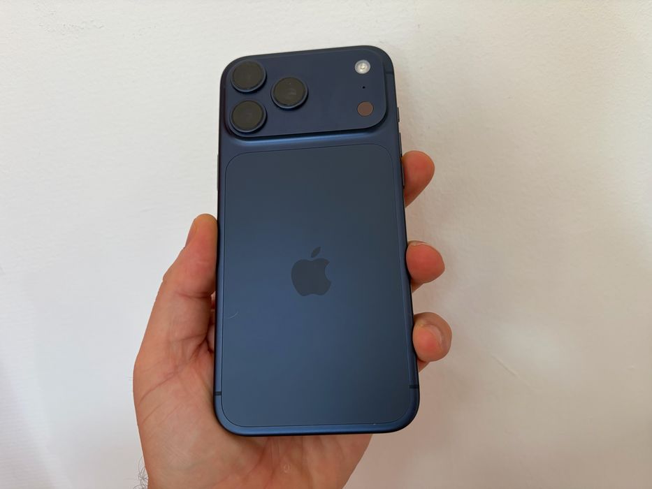 Iphone 17 Pro Max, Blue, pentru piese