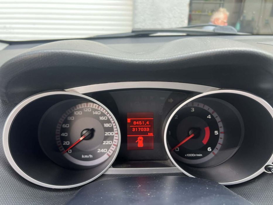 Se vinde Mitsubishi Outlander 4x4