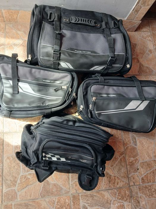 Set genti bagaje moto.
