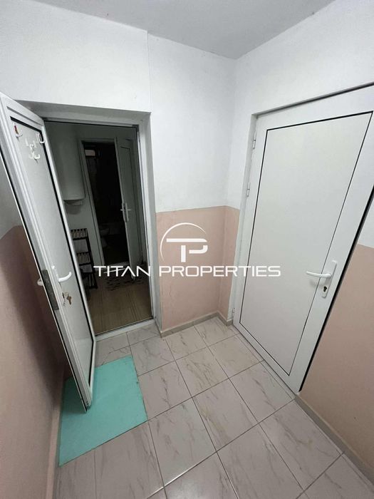 Дава се под наем Етаж от къща в Варна, Цветен квартал - 68 кв.м за 409 € - Снимка #10