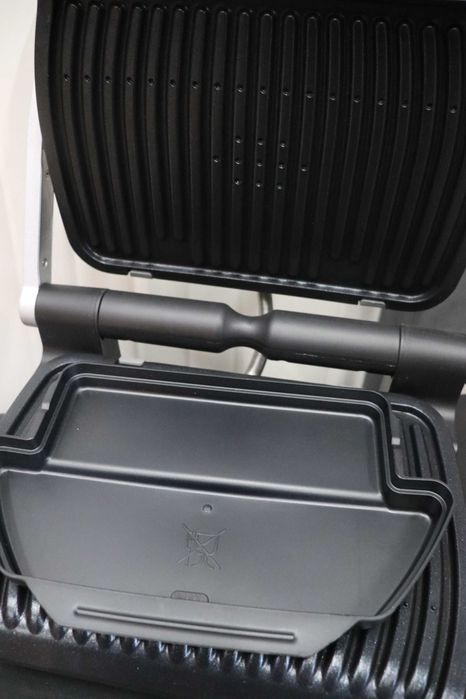 Контактна скара Tefal OptiGrill, 6 програми,дисплей за ниво на готвене