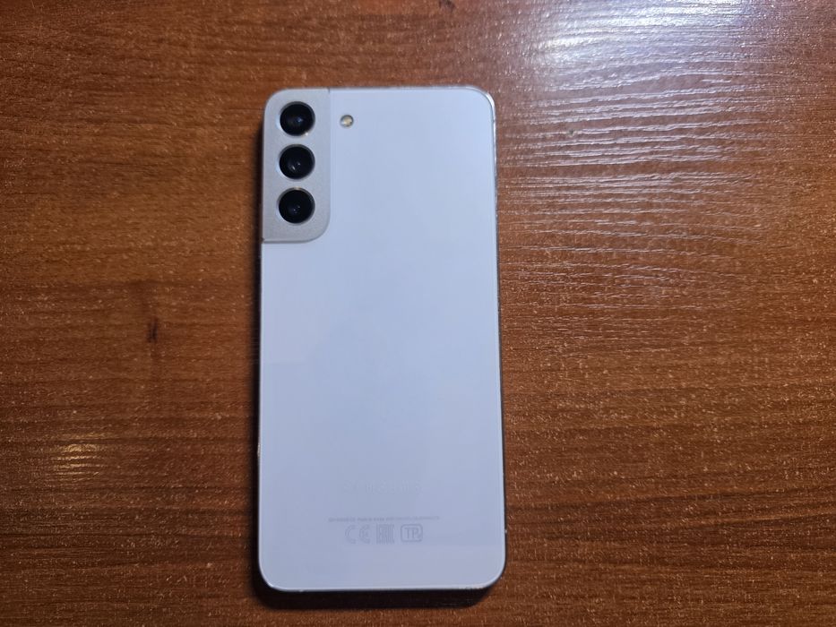 Продам samsung s22 plus