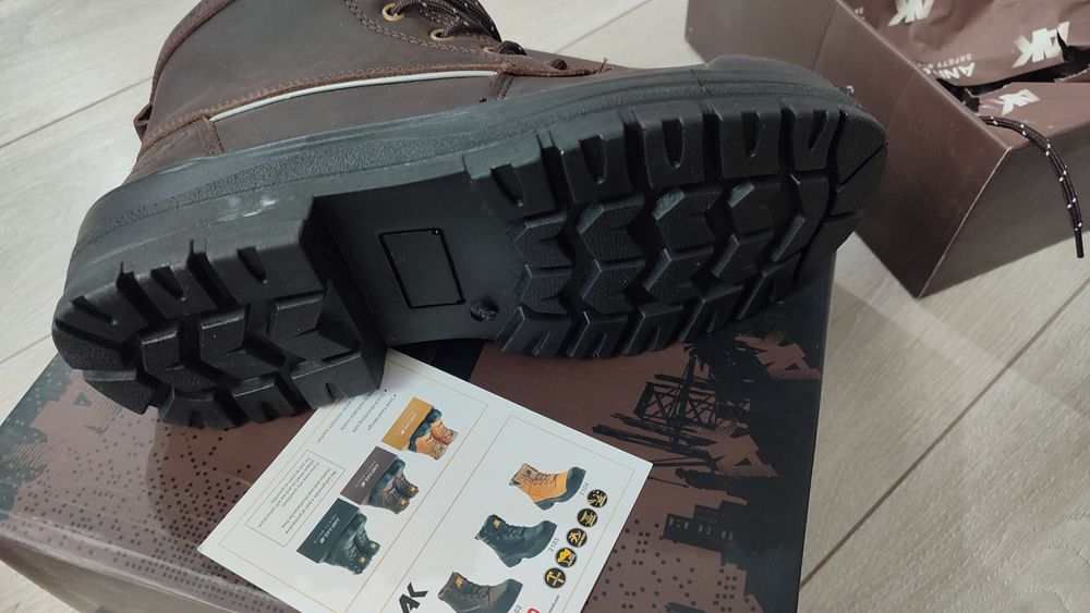 Продам спецобувь  41р