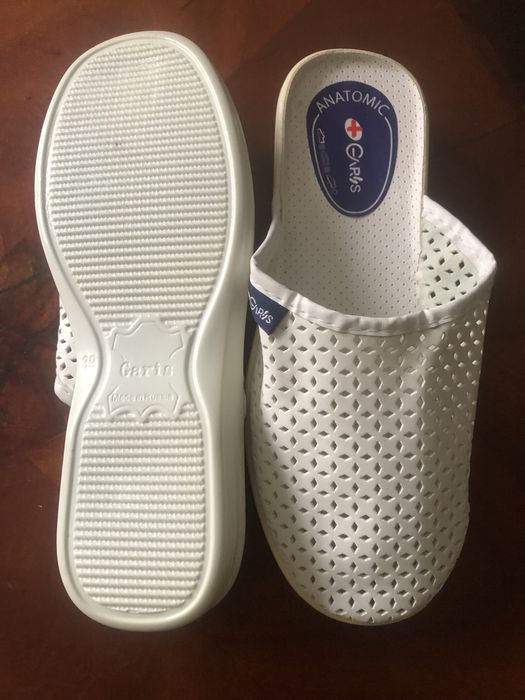 Летняя обувь новые