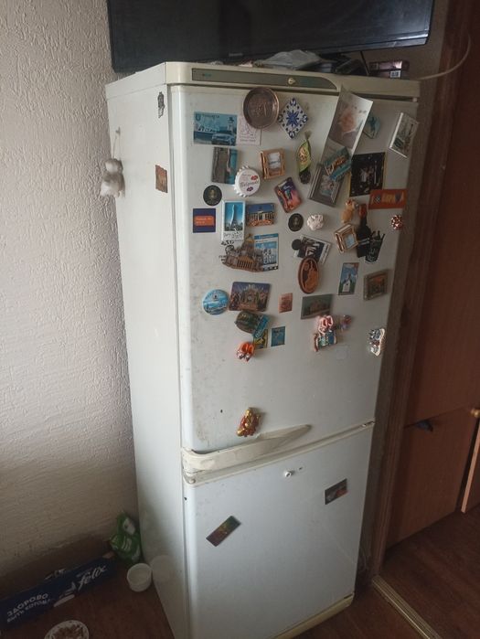 Холодильник б/у цена договорная