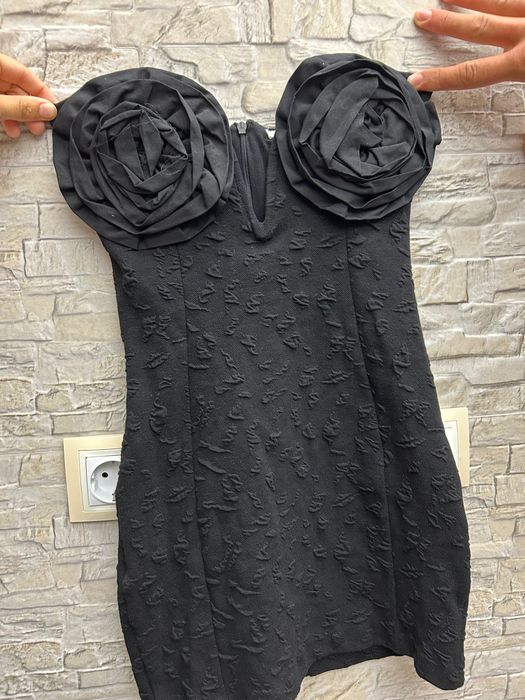Нова Рокля на Zara