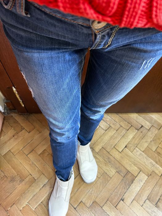 Дамски Дънки GUESS с камъче Swarowski