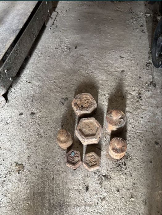 Vand cantar metalic vechi model 934 p11 200 kg