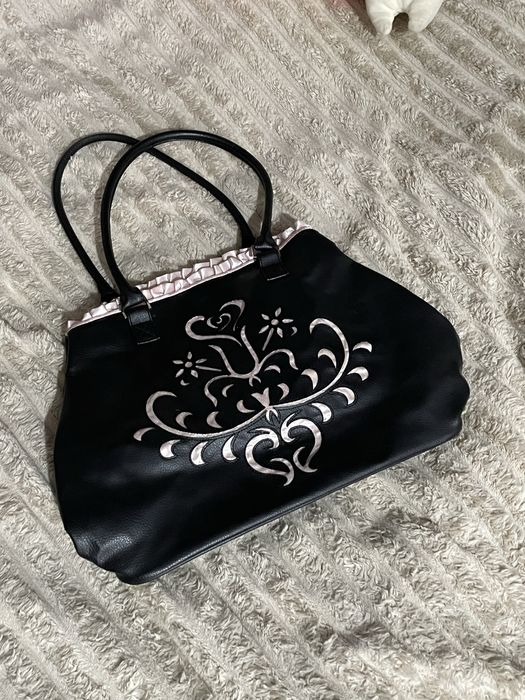 продам сумки, черная и розовая, в хорошем состоянии