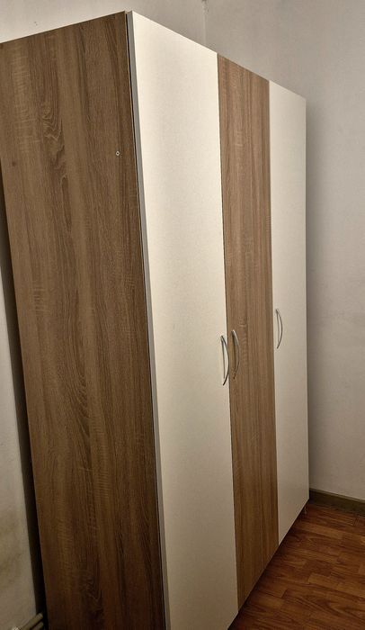 Продам новый шкаф