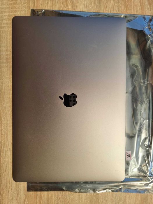 Ecrane Testate MacBook Pro Originale A1706 / A1707 / A1990 / A2141