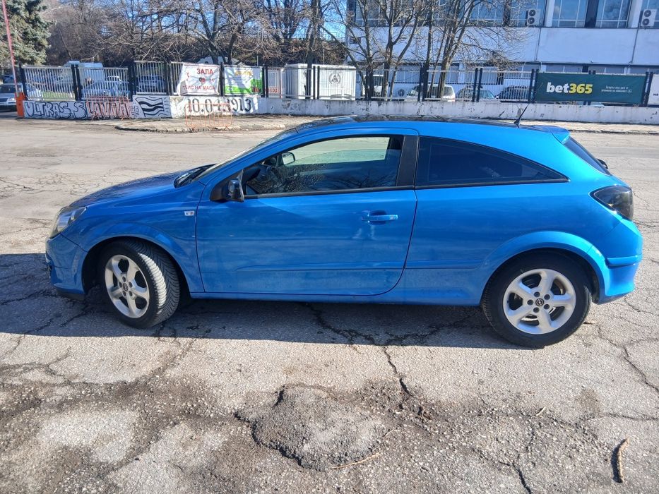 Опел Астра GTC 1.7 CDTI