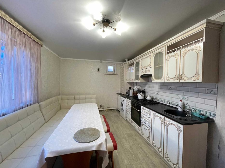 Продаётся 1/2 часть дома Мкон. Береке!!!