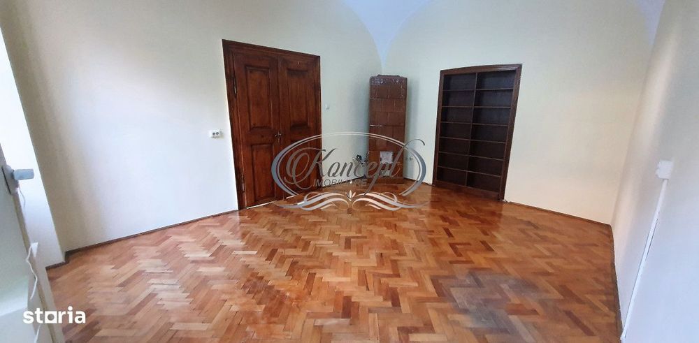 Spatiu pentru birouri, cu parcare, Piata Unirii