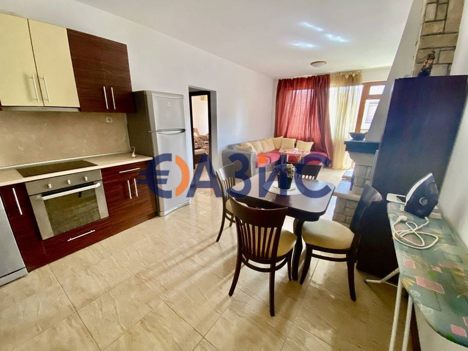 Продава се Тристаен апартамент в Свети Влас - 90 кв.м за 1389 €/кв.м - Снимка #1