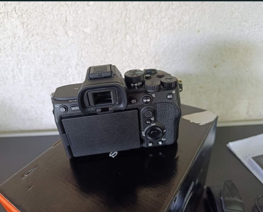 Sony a7iv full frame nou