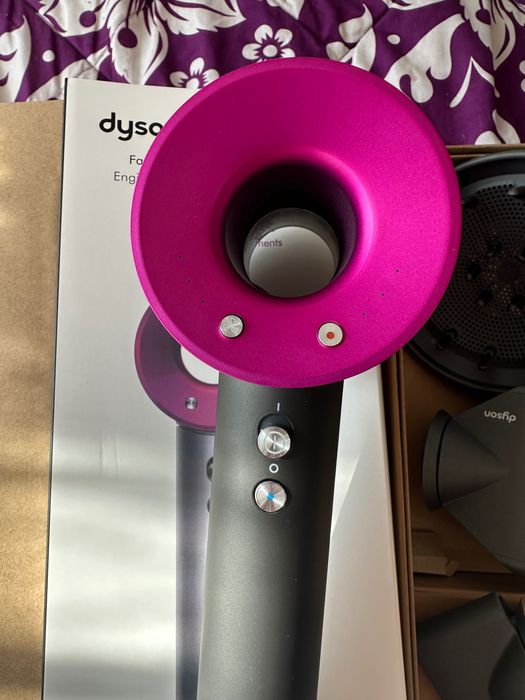 Сешоар Dyson supersonic hd08