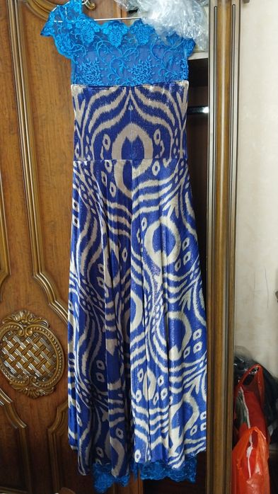 Вечерние платье.