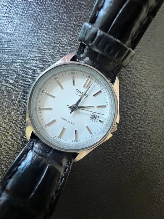 Продам женские часы фирмы "CASIO"