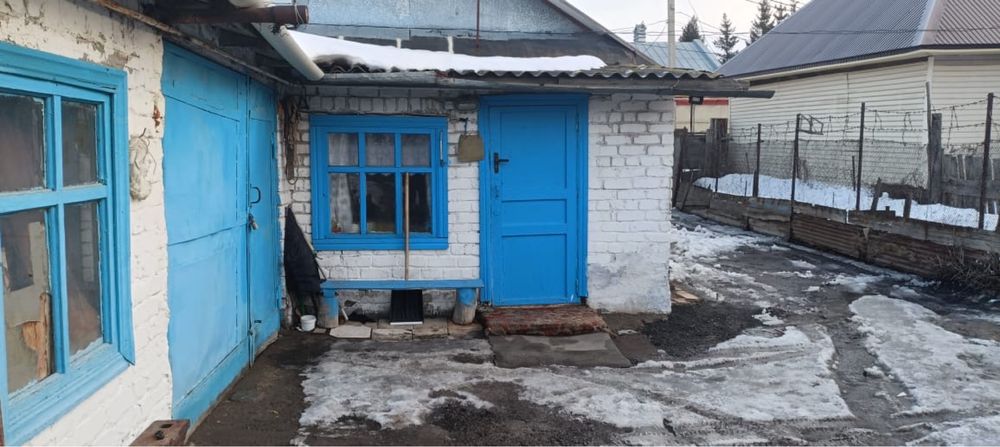 Продается участок в центре с 2-мя домами