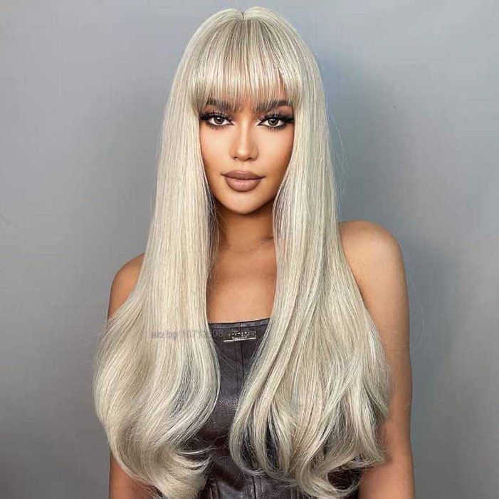 Перлено руса перука с бретон