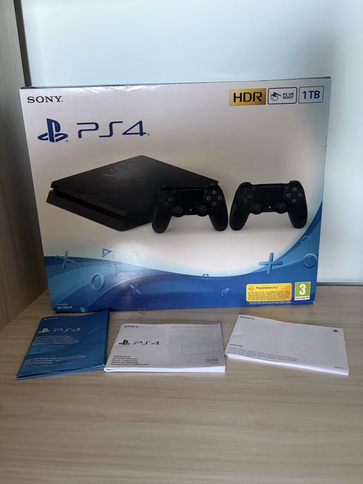 Sony PlayStation 4 Slim 1TB + 2 Джойстика + 6 Игри с книжки и Оригинална Кутия