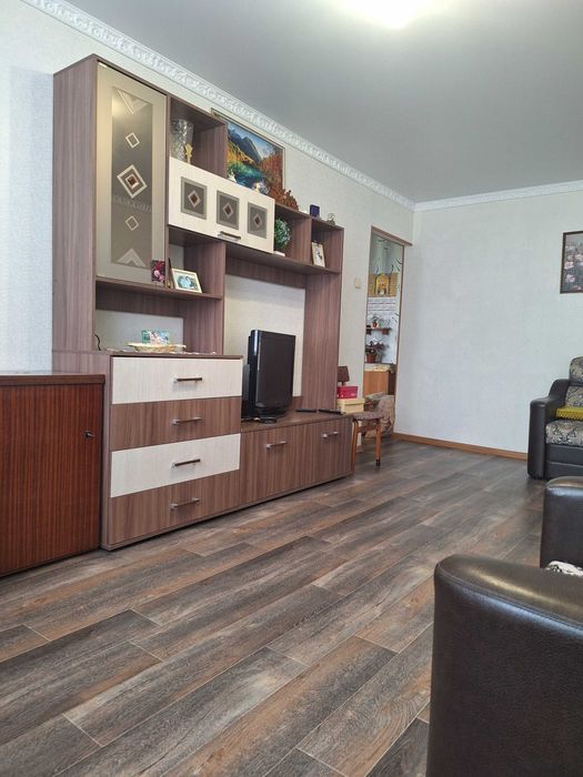 Продам 2 ком Ленинградку в Центре