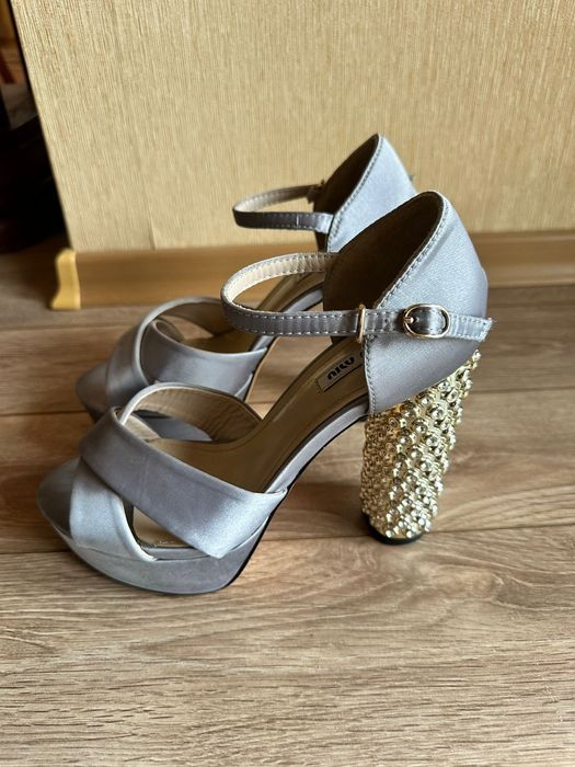 Miu Miu сандали два цвята