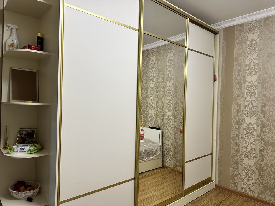 Продам Кровать и шкаф