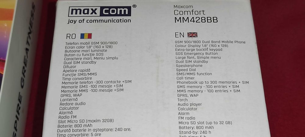 3 telefoane mobile sigilaste in cutie 2 x TCL 501 1 X MAXICOM COMFORT MM 428BB