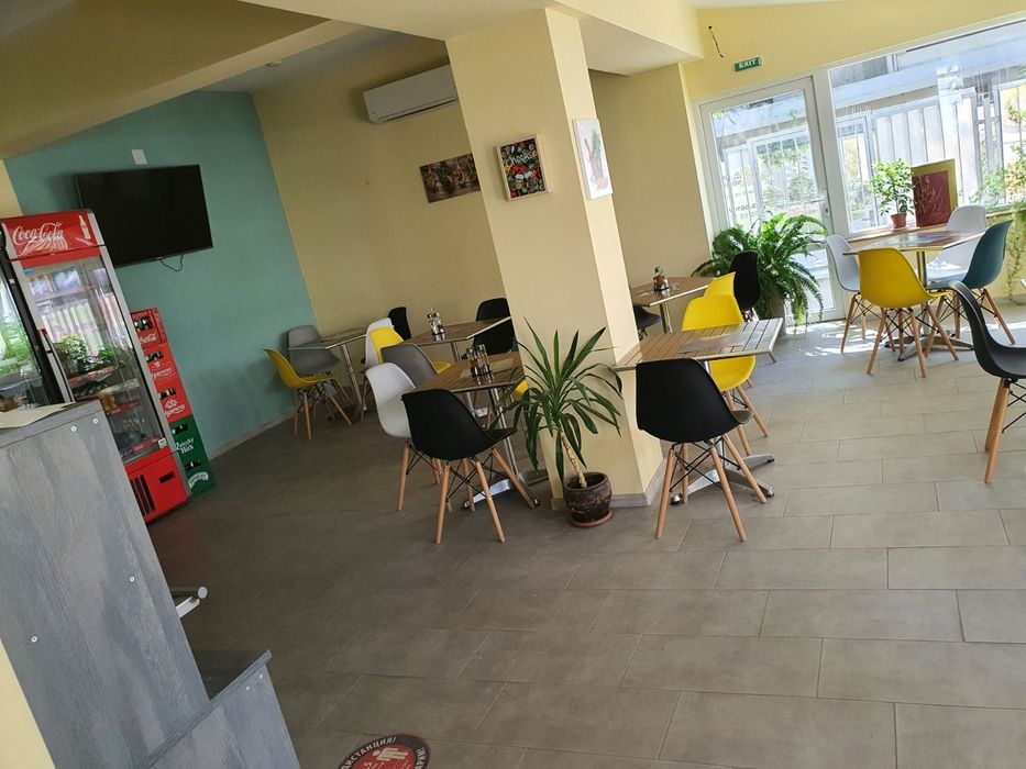 Дава се под наем Заведение в Варна, Победа - 160 кв.м за 856.8 € - Снимка #1