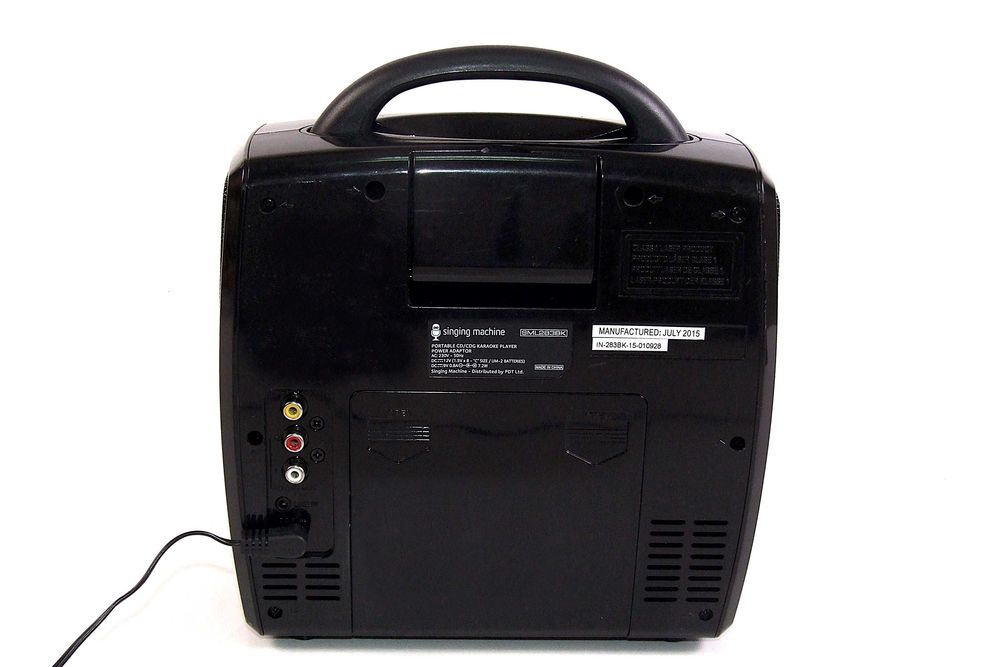 KARAOKE Singing Machine + microfon AKAI si 7 CD-uri cu negative, NOU