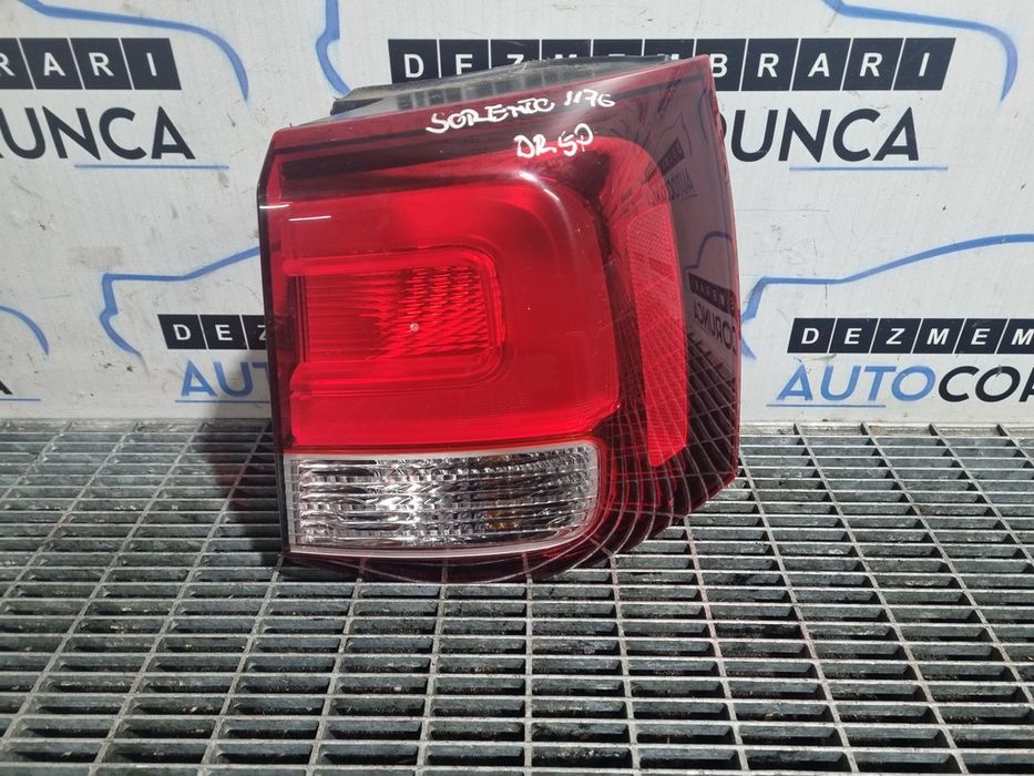 Stop Dreapta Kia Sorento II Facelift 2012 - 2014 SUV 4 Usi (1176) Bec clasic 924022P520 Garantie