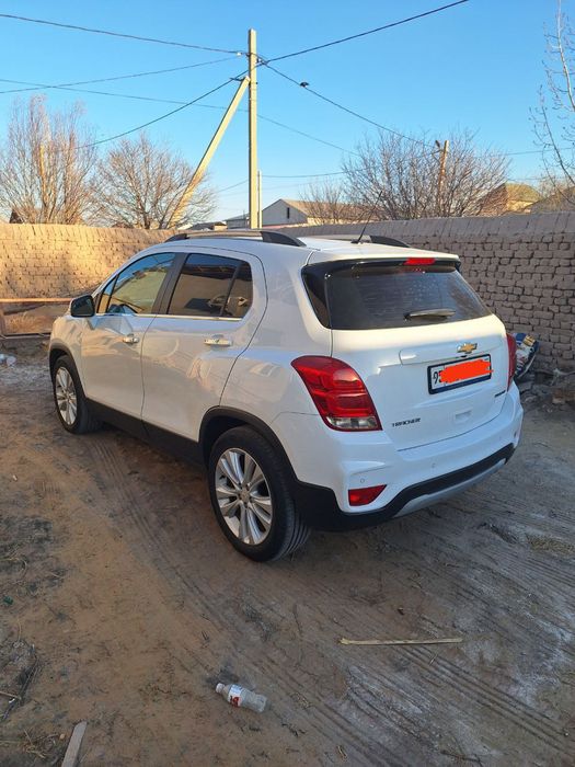 Тracker Satiladi avtomat korobka  2019-jilg'i