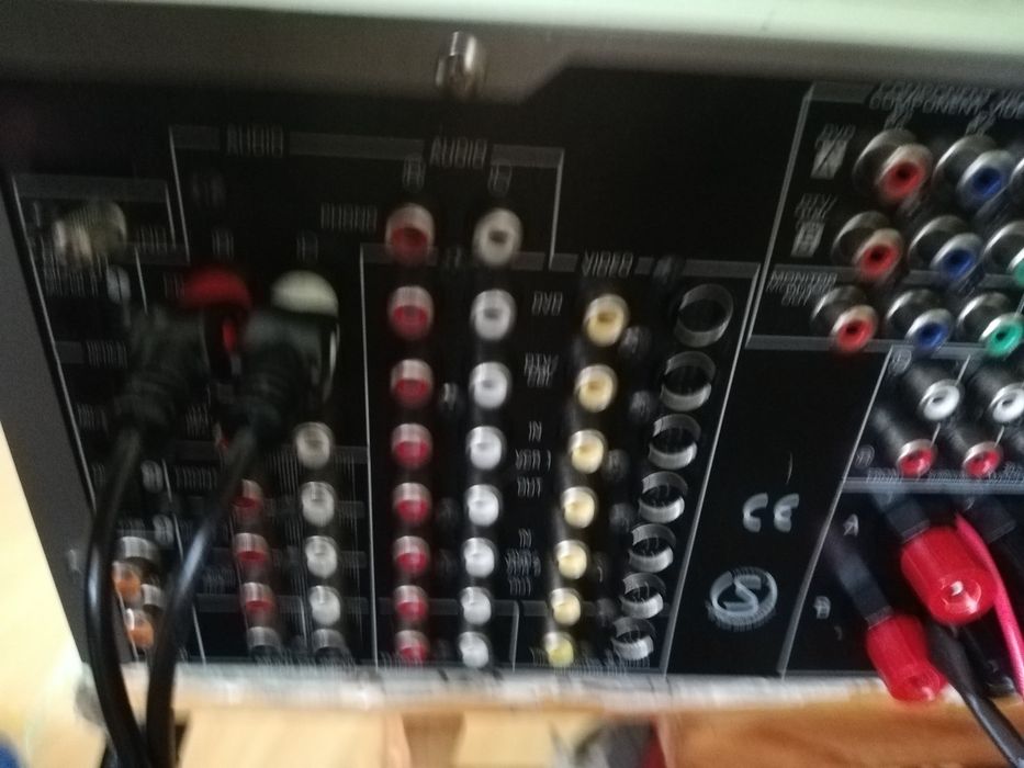 Yamaha 200 wați pe canal,