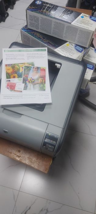 Лазерный принтер HP CP1515n
