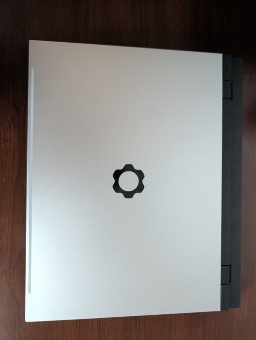 Framework 16 ryzen 7840HS RX7700S