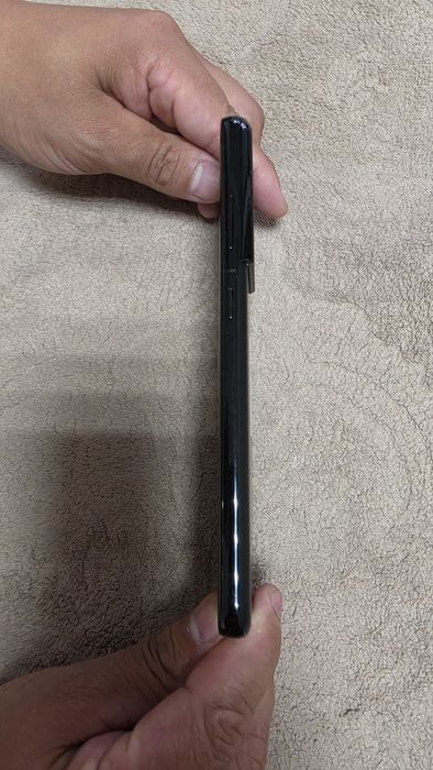 Продам Samsung galaxy S 21 ultra