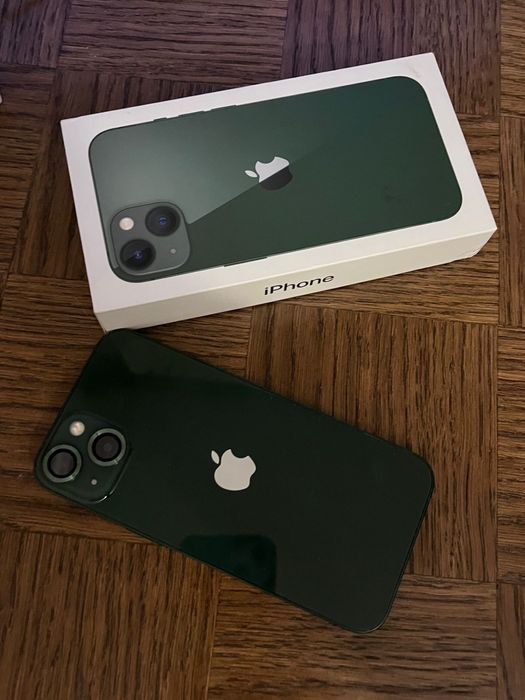 Продам айфон 13