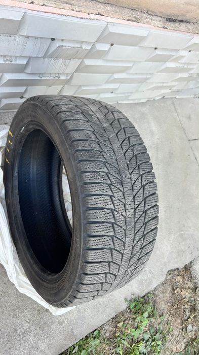 Продам зимние шины 225/45 R17