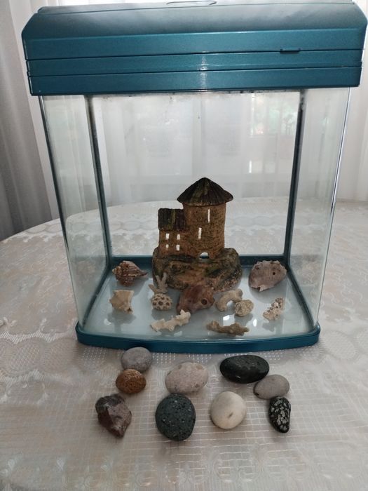 Продам аквариум 40л