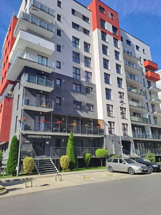 Apartament cu 3 Camere, Decomandat, Parcare Subterana, Boxa, langa Coresi Mall, Direct de la Proprietar