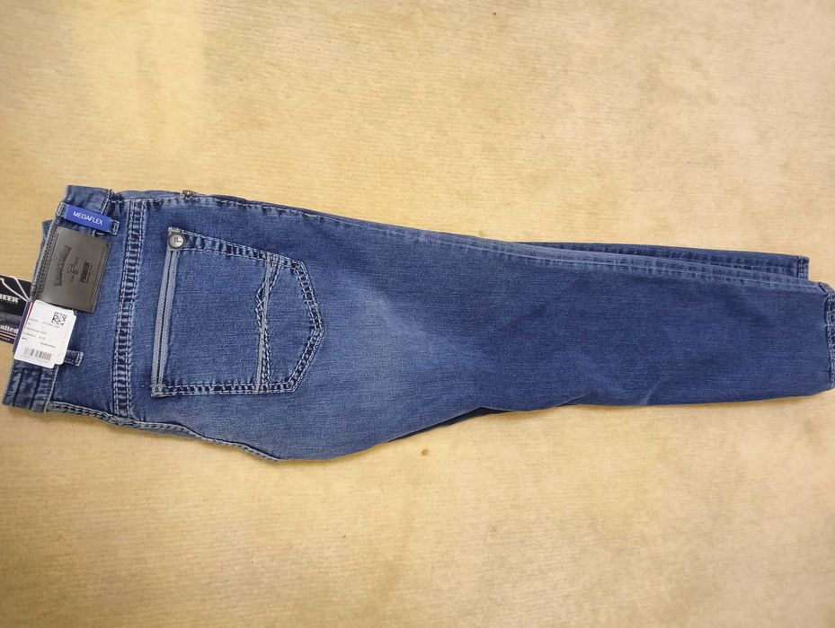 Pioneer Jeans Noi cu eticheta