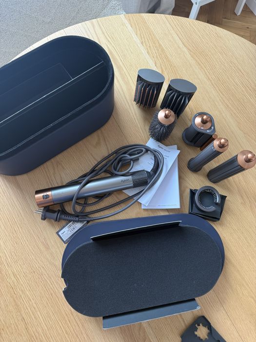 Dyson airwrap long HS05