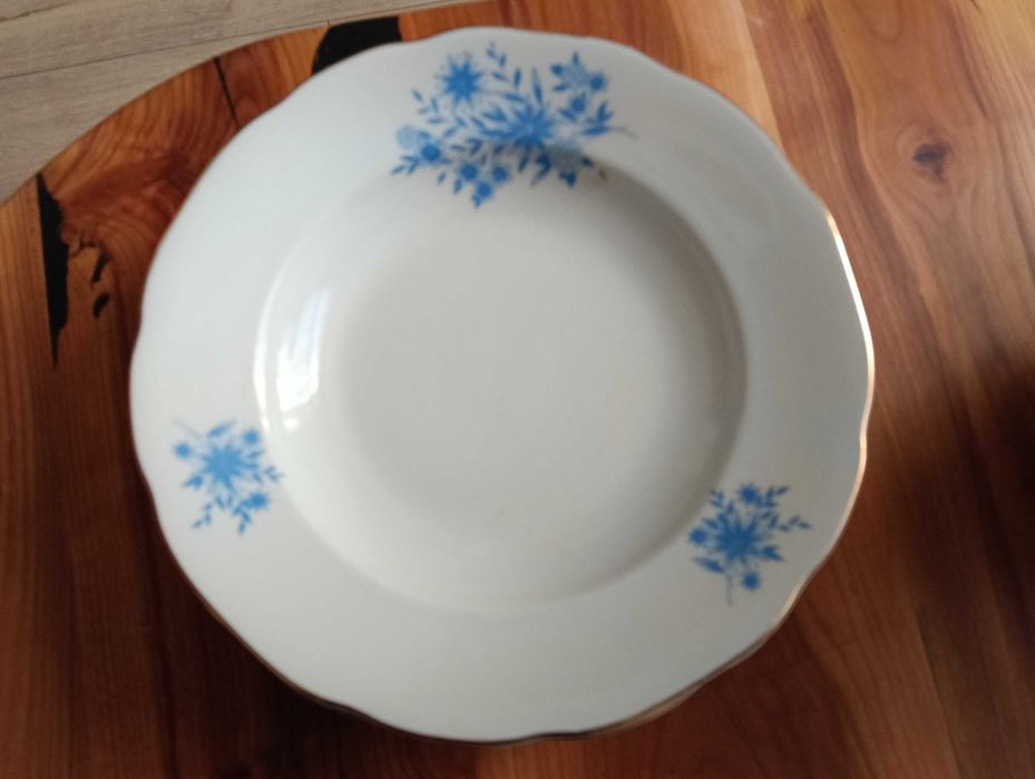 Български стар порцелан на "Китка" със златен кант