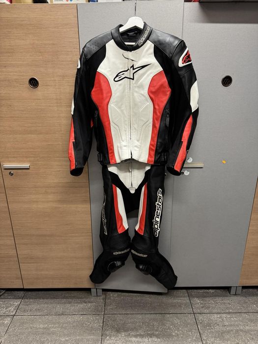 2бр. Кожени мото екипи Alpinestars от две части, размер 50/48 и 52.