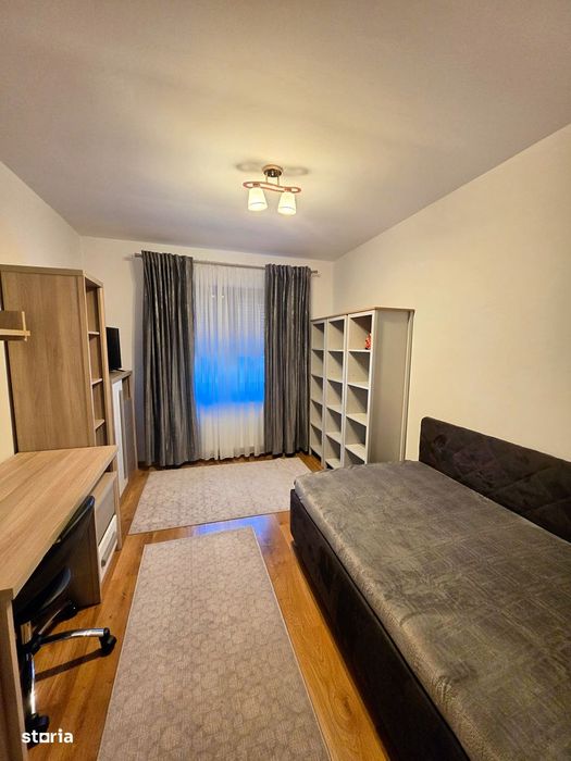 Inchiriez apartament cu 3 camere - 80 mp utili + 2 locuri de parcare